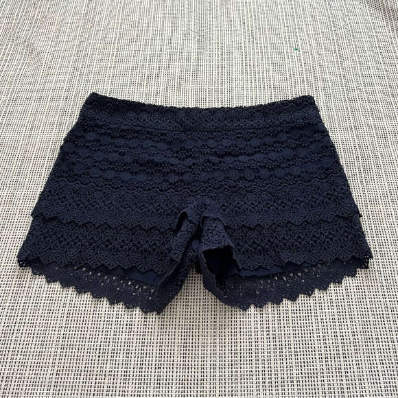 Ann Taylor Loft The Riviera Short Navy Blue - Picture 3 of 7